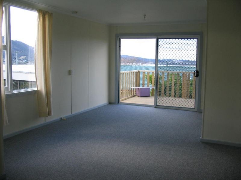 13 Tooma Avenue, Berriedale TAS 7011