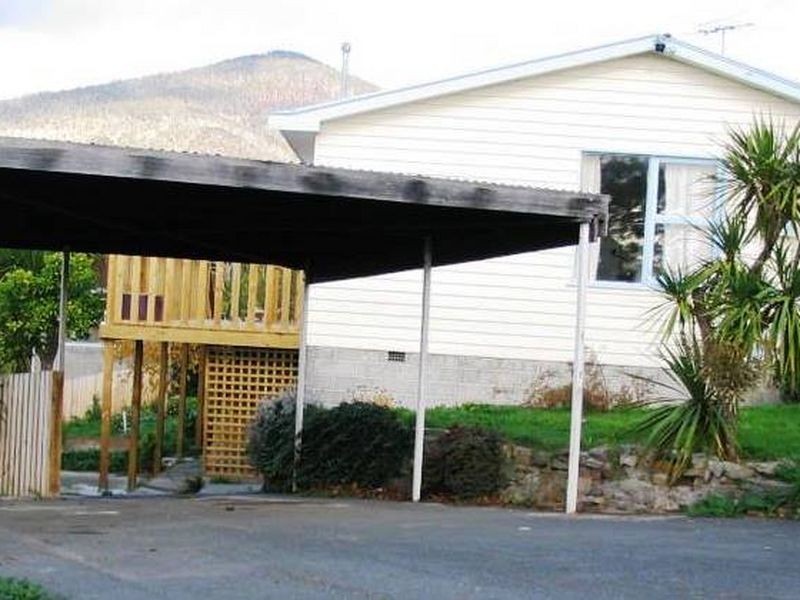 13 Tooma Avenue, Berriedale TAS 7011