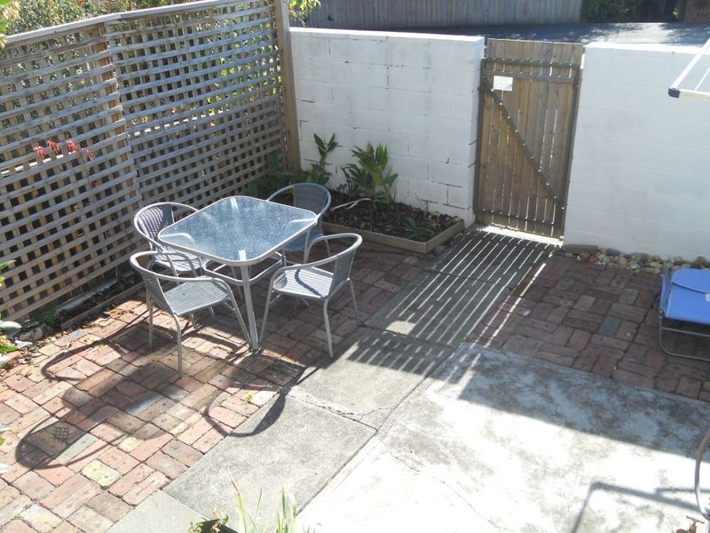 2/1 Waverley Avenue, Lenah Valley TAS 7008