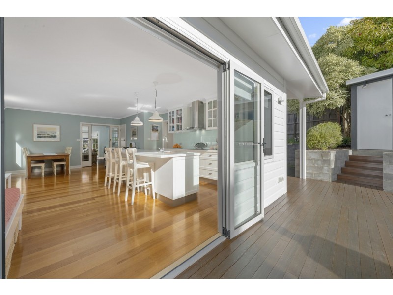 8 Baldwin Place, Lenah Valley TAS 7008