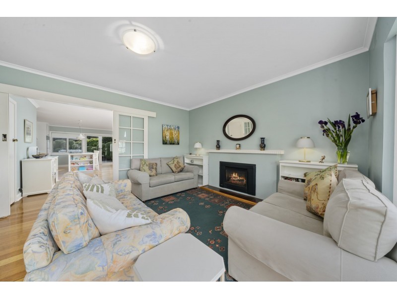 8 Baldwin Place, Lenah Valley TAS 7008