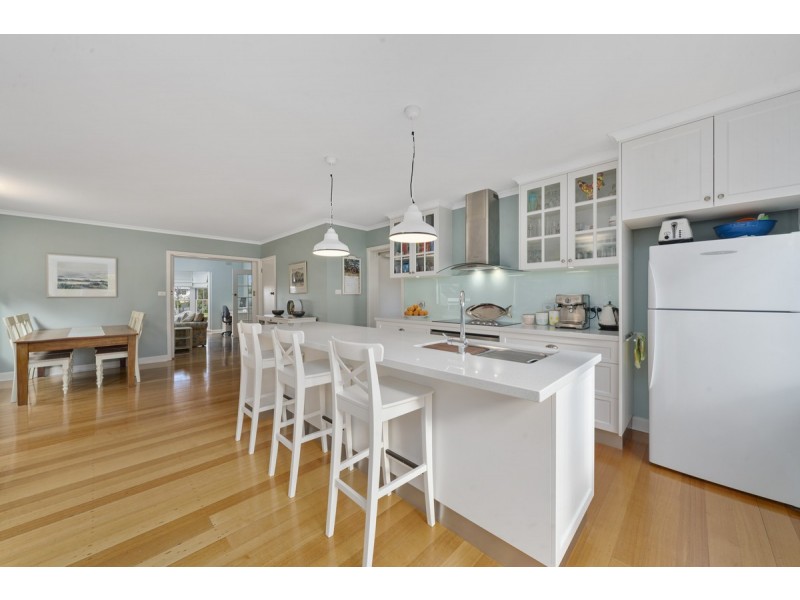 8 Baldwin Place, Lenah Valley TAS 7008