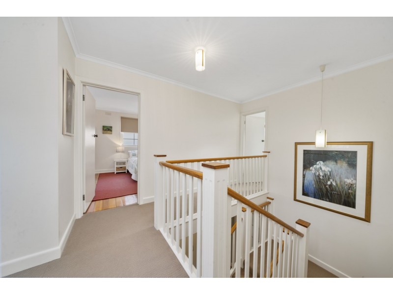 8 Baldwin Place, Lenah Valley TAS 7008