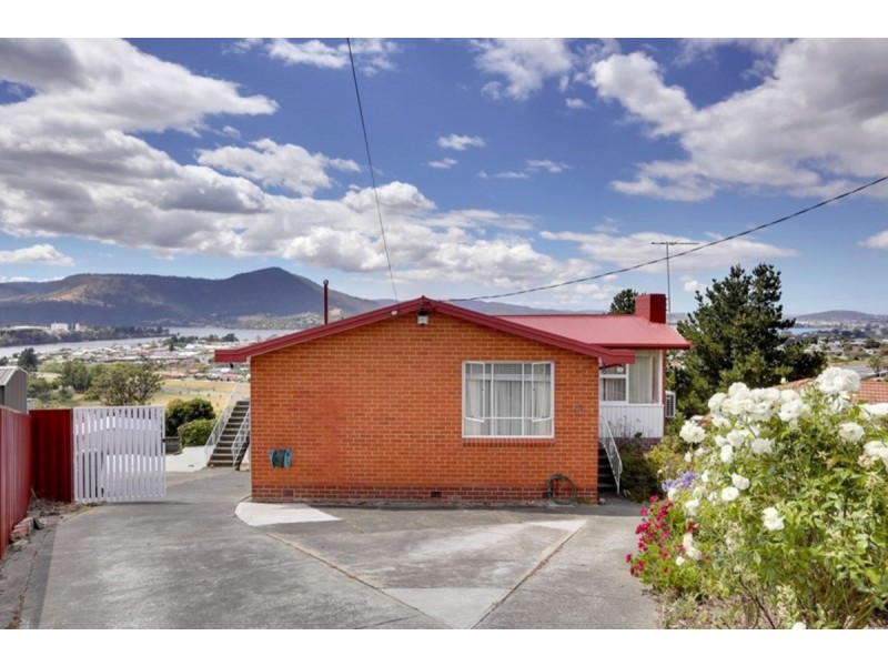 45 Centenery Crescent, Claremont TAS 7011