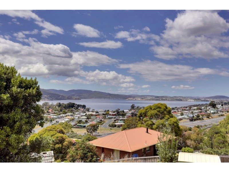 45 Centenery Crescent, Claremont TAS 7011