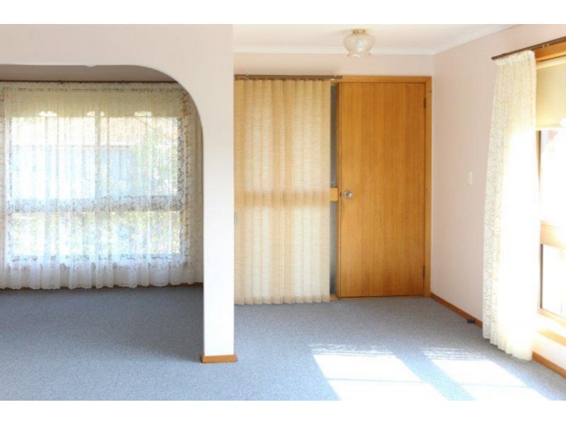 2/3 Alroy Court, Rosetta TAS 7010