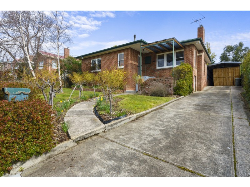 16 Walker Street, Rosetta TAS 7010