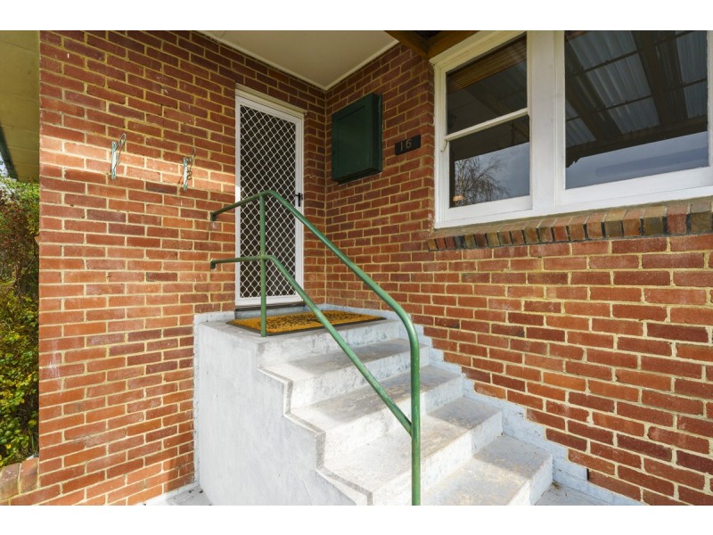 16 Walker Street, Rosetta TAS 7010