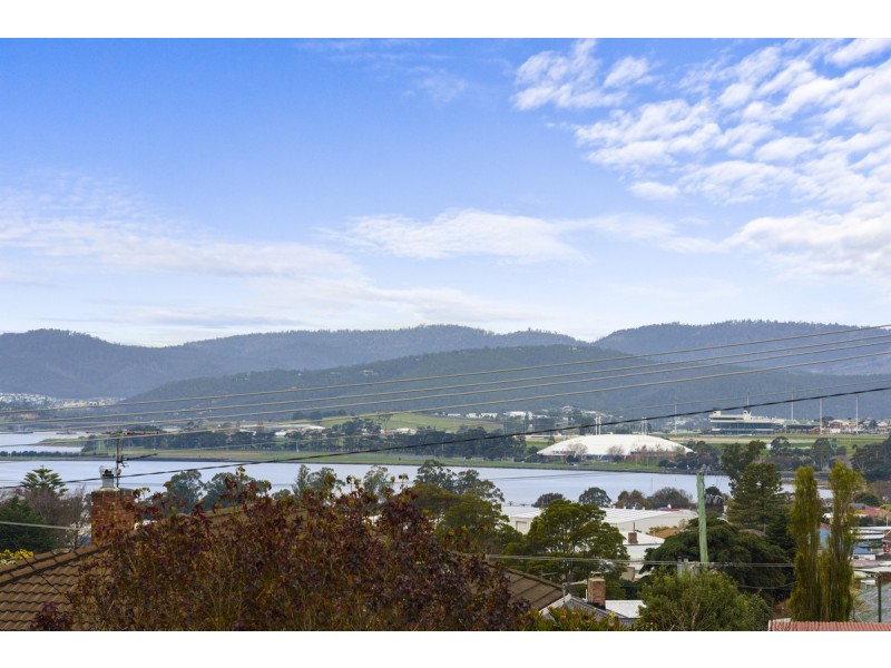 16 Walker Street, Rosetta TAS 7010