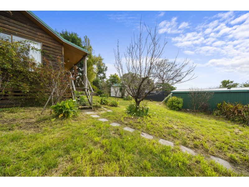 16 Walker Street, Rosetta TAS 7010