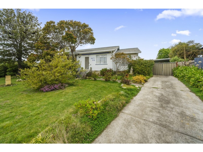 65 Bass Street, Warrane TAS 7018