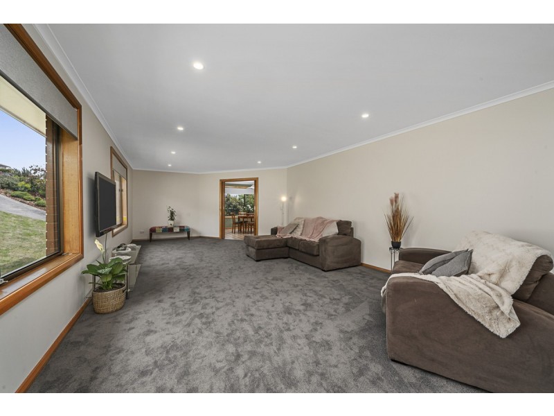 12 Newitt Drive, Austins Ferry TAS 7011