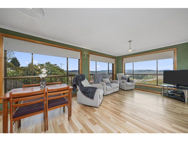 12 Newitt Drive, Austins Ferry TAS 7011