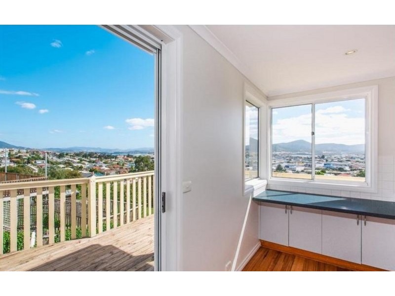 17 First Avenue, West Moonah TAS 7009