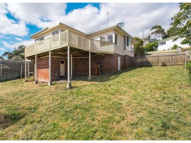 17 First Avenue, West Moonah TAS 7009