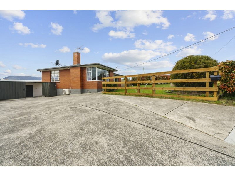 2 Yaralla Place, Berriedale TAS 7011