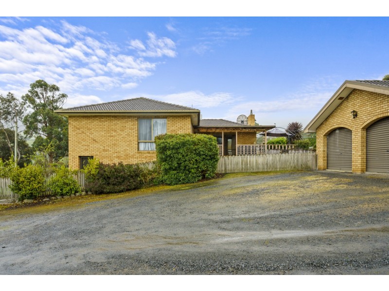590 Back River Road, Magra TAS 7140