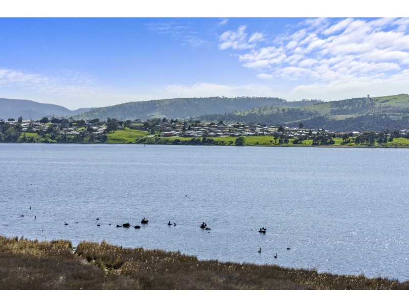 1 Akamas Drive, Granton TAS 7030