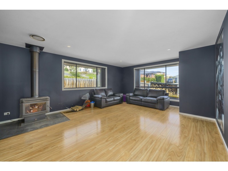 1 Akamas Drive, Granton TAS 7030