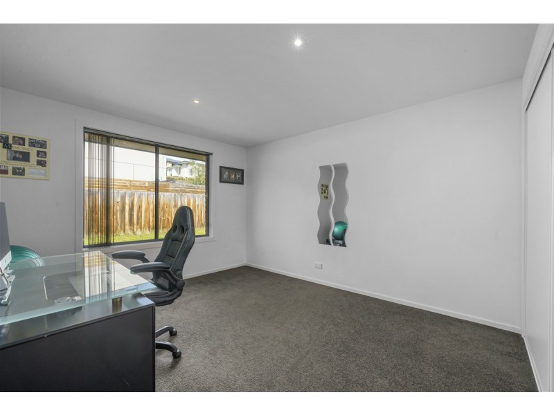 1 Akamas Drive, Granton TAS 7030