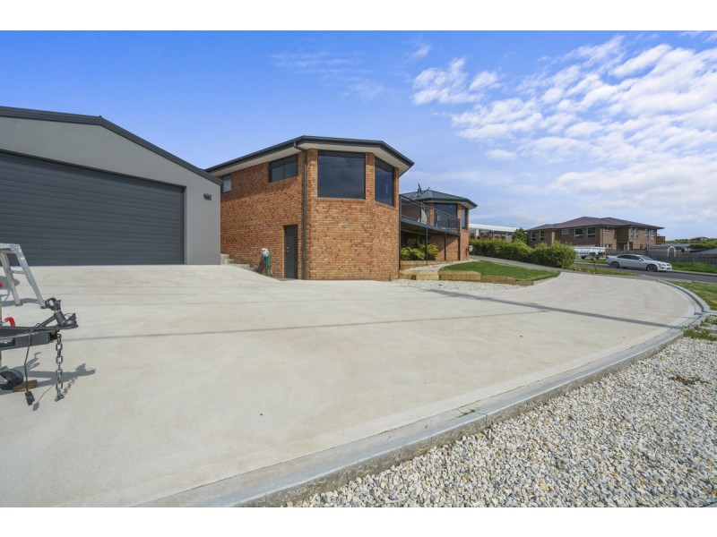 1 Akamas Drive, Granton TAS 7030