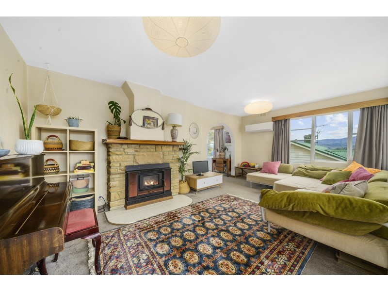 16 Amber Street, Claremont TAS 7011