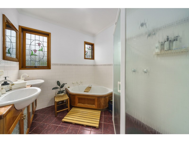 16 Amber Street, Claremont TAS 7011