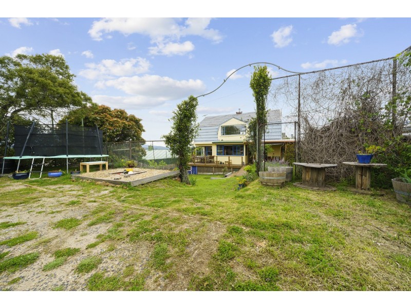 16 Amber Street, Claremont TAS 7011