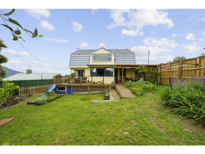 16 Amber Street, Claremont TAS 7011