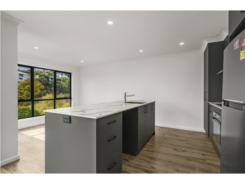 70 Athleen Avenue, Lenah Valley TAS 7008