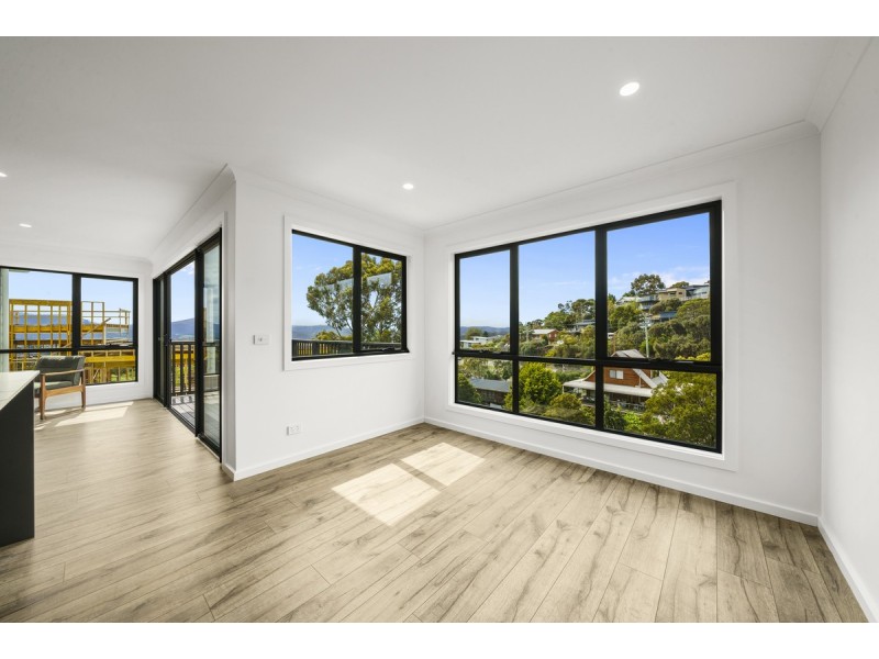 70 Athleen Avenue, Lenah Valley TAS 7008