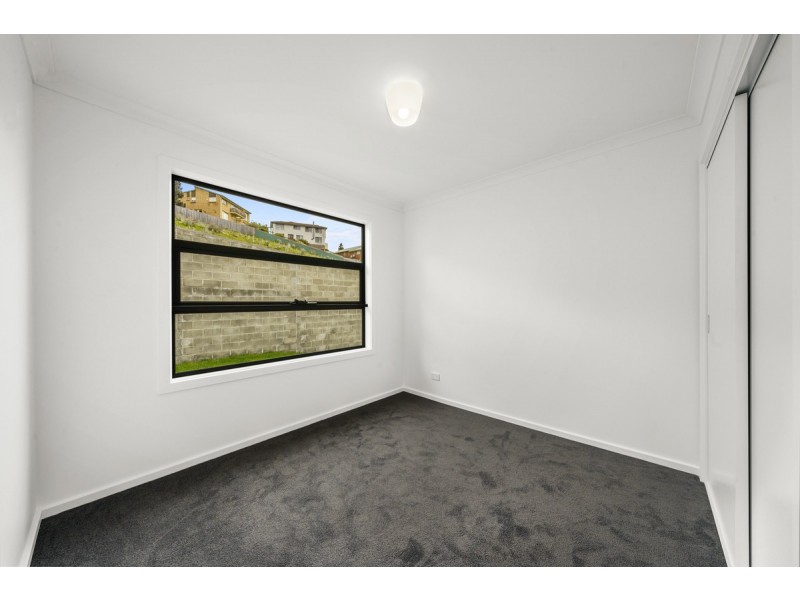 70 Athleen Avenue, Lenah Valley TAS 7008