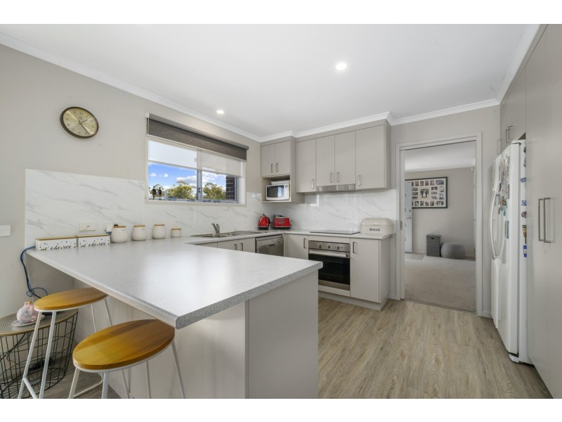 2/25 Mariah Crescent, Oakdowns TAS 7019