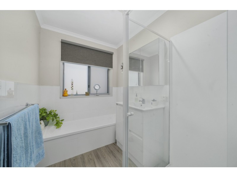 2/25 Mariah Crescent, Oakdowns TAS 7019