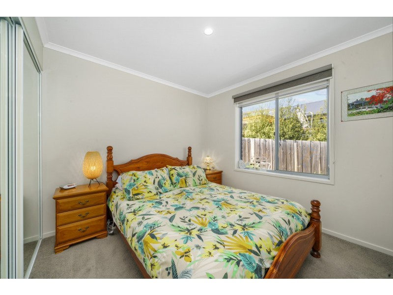 2/25 Mariah Crescent, Oakdowns TAS 7019