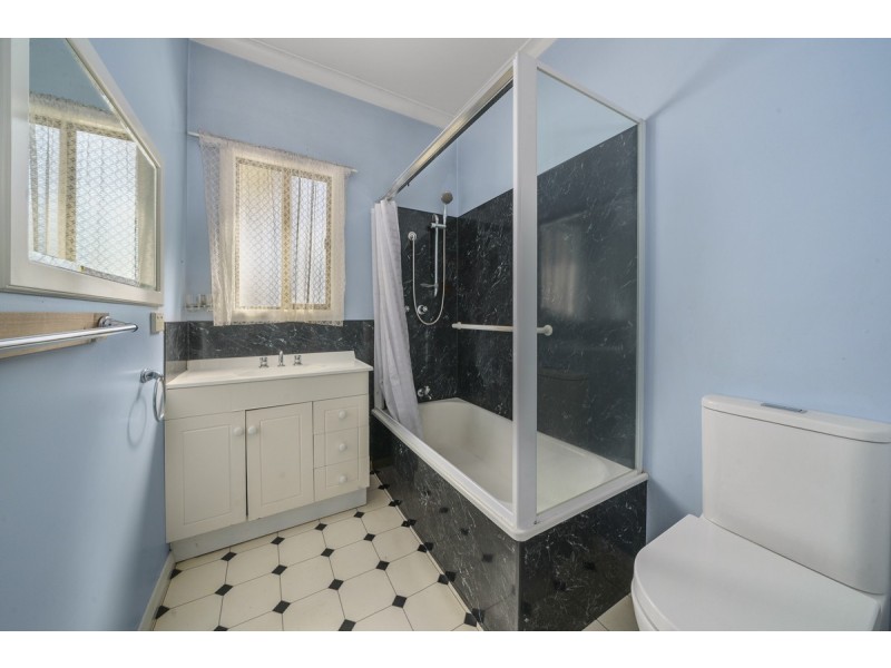 16 Fourth Avenue, New Norfolk TAS 7140