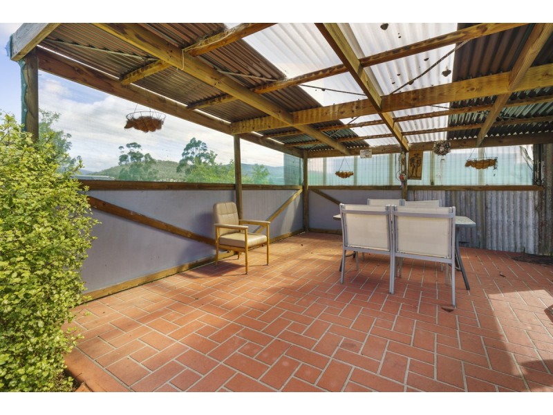 16 Fourth Avenue, New Norfolk TAS 7140