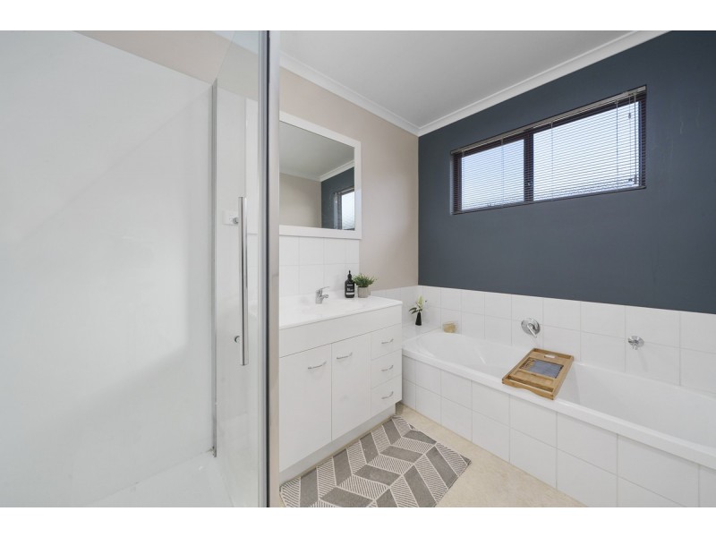4/193 Branscombe Road, Claremont TAS 7011