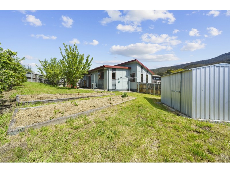 4/193 Branscombe Road, Claremont TAS 7011