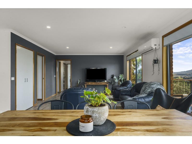 22 Cazaly Drive, Chigwell TAS 7011