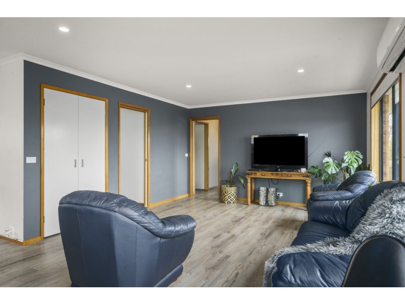 22 Cazaly Drive, Chigwell TAS 7011