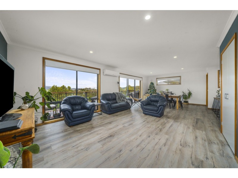 22 Cazaly Drive, Chigwell TAS 7011