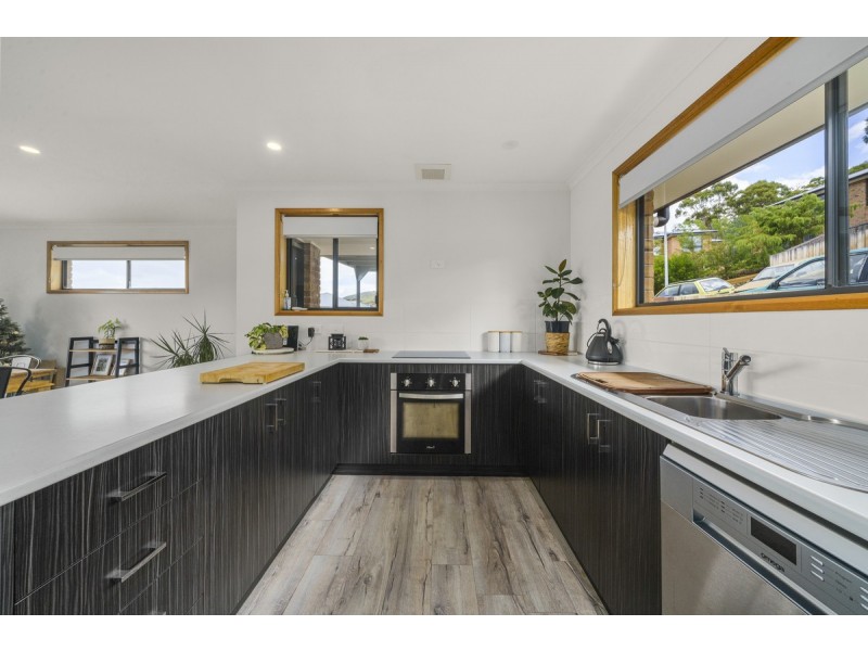 22 Cazaly Drive, Chigwell TAS 7011