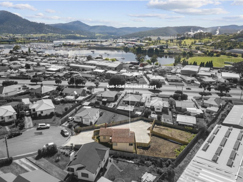 1/24 Arundel Street, Derwent Park TAS 7009