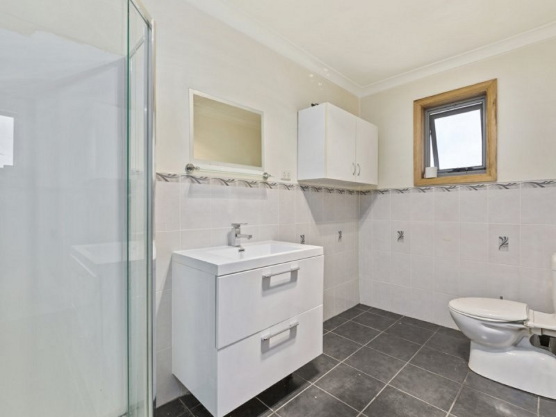 1/24 Arundel Street, Derwent Park TAS 7009