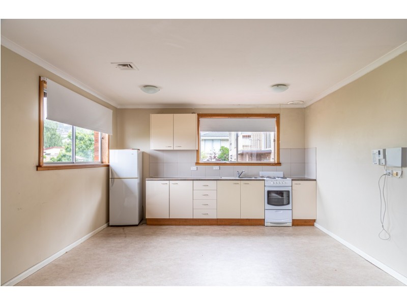 4/8 Stratton Avenue, Lenah Valley TAS 7008