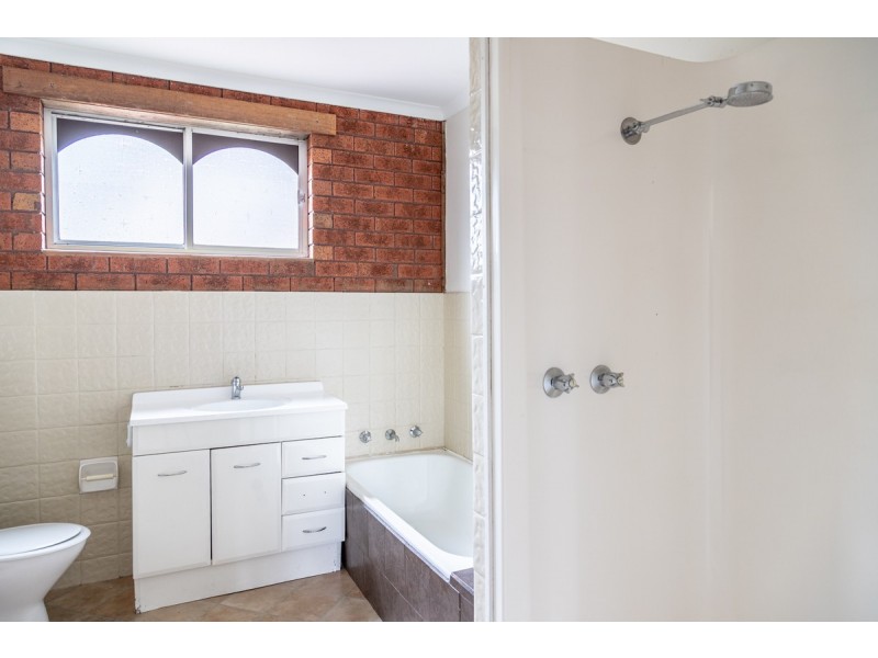 4/8 Stratton Avenue, Lenah Valley TAS 7008