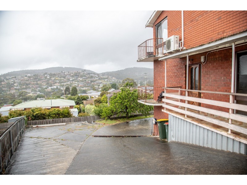 4/8 Stratton Avenue, Lenah Valley TAS 7008