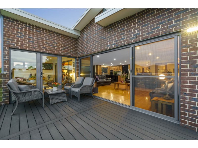 15 Macrobertsons Terrace, Claremont TAS 7011