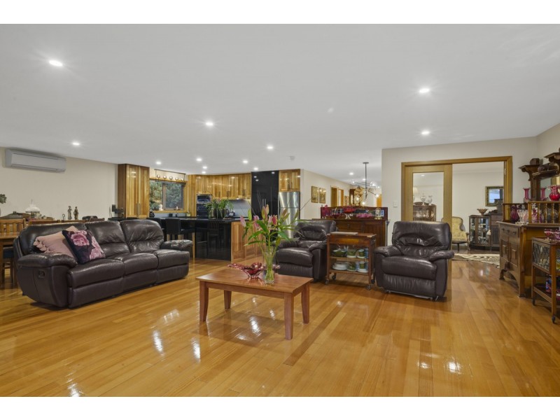 15 Macrobertsons Terrace, Claremont TAS 7011
